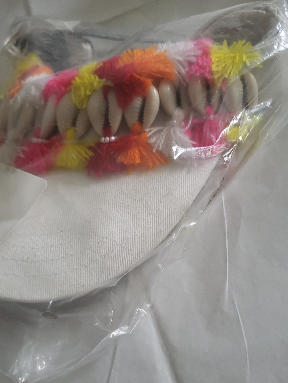 Steve Madden NEW VISOR Seashell WHITE NWT Women's Gift! - Picture 7 of 15